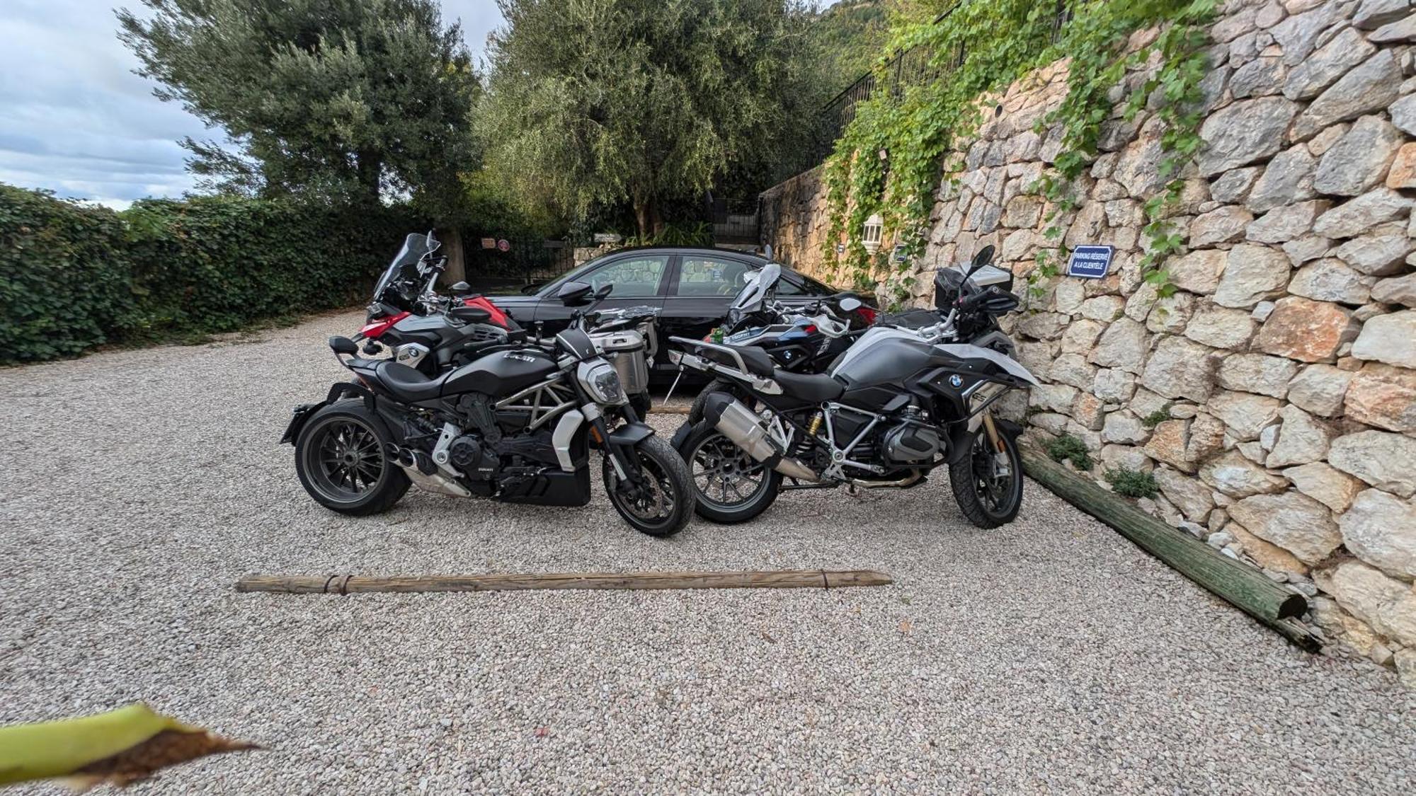 Le Mas D'Angeline, Vue Mer, Jardin Commun, Parking, Voiture Requise, 10 Min En Voiture De Monaco, Route Etroite, Pente Raide, Croisement Limite, Sea View, Shared Garden, Parking, Car Required, 10 Min Drive From Monaco, Narrow Steep Road, Limited Pass Beausoleil Exterior photo