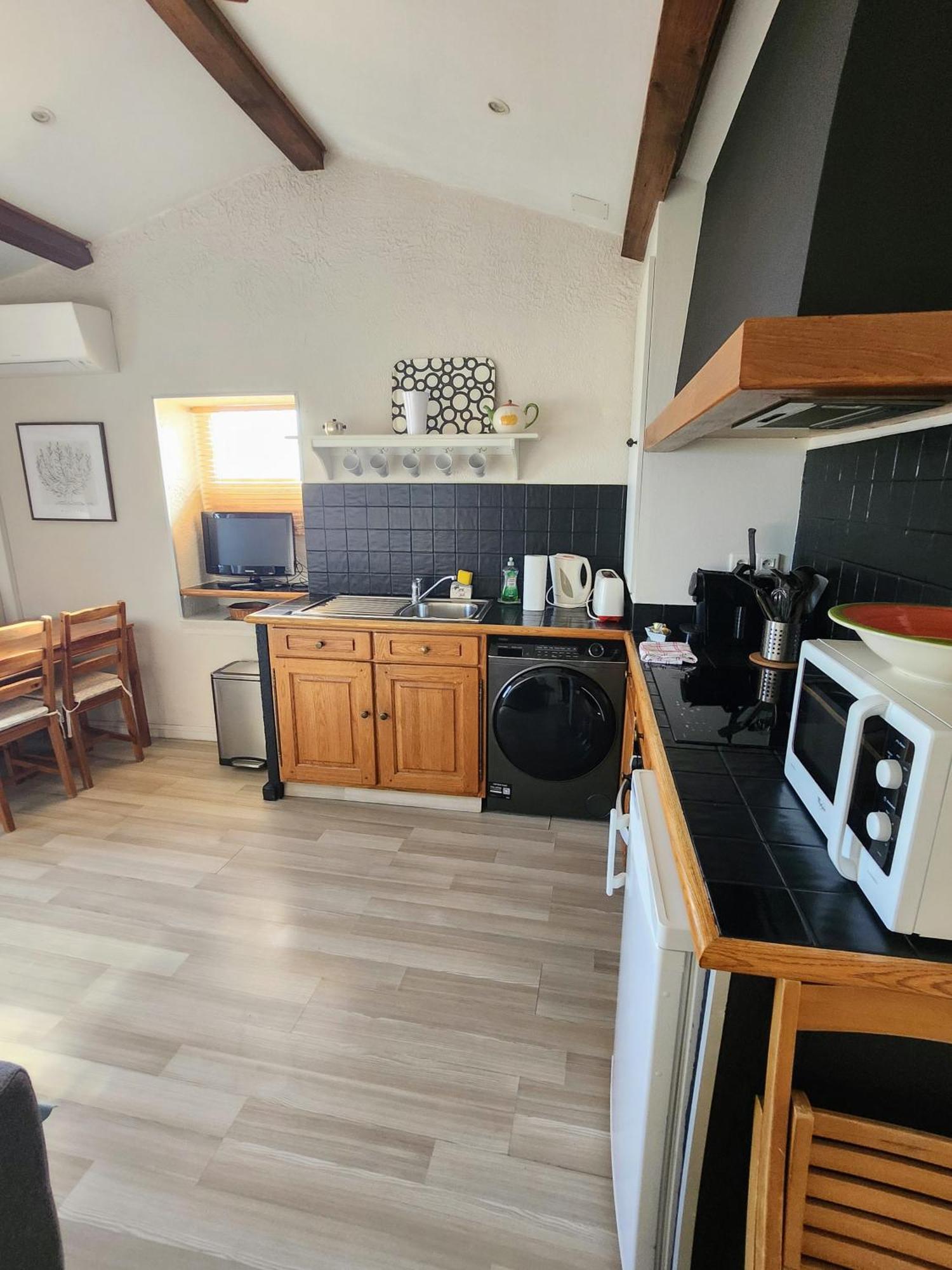 Le Mas D'Angeline, Vue Mer, Jardin Commun, Parking, Voiture Requise, 10 Min En Voiture De Monaco, Route Etroite, Pente Raide, Croisement Limite, Sea View, Shared Garden, Parking, Car Required, 10 Min Drive From Monaco, Narrow Steep Road, Limited Pass Beausoleil Exterior photo