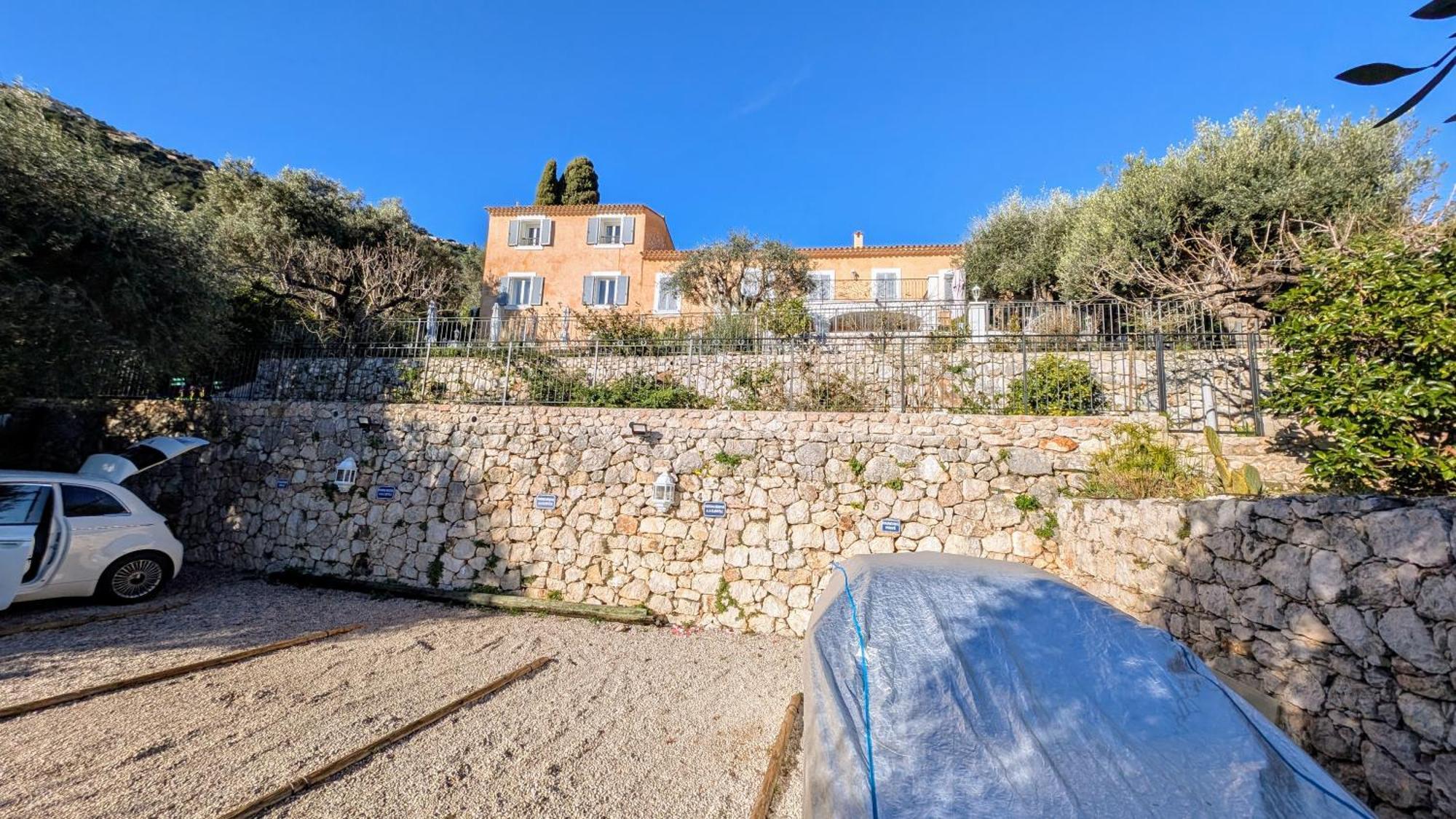 Le Mas D'Angeline, Vue Mer, Jardin Commun, Parking, Voiture Requise, 10 Min En Voiture De Monaco, Route Etroite, Pente Raide, Croisement Limite, Sea View, Shared Garden, Parking, Car Required, 10 Min Drive From Monaco, Narrow Steep Road, Limited Pass Beausoleil Exterior photo