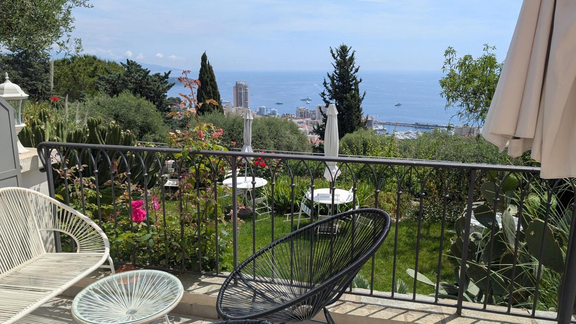 Le Mas D'Angeline, Vue Mer, Jardin Commun, Parking, Voiture Requise, 10 Min En Voiture De Monaco, Route Etroite, Pente Raide, Croisement Limite, Sea View, Shared Garden, Parking, Car Required, 10 Min Drive From Monaco, Narrow Steep Road, Limited Pass Beausoleil Exterior photo