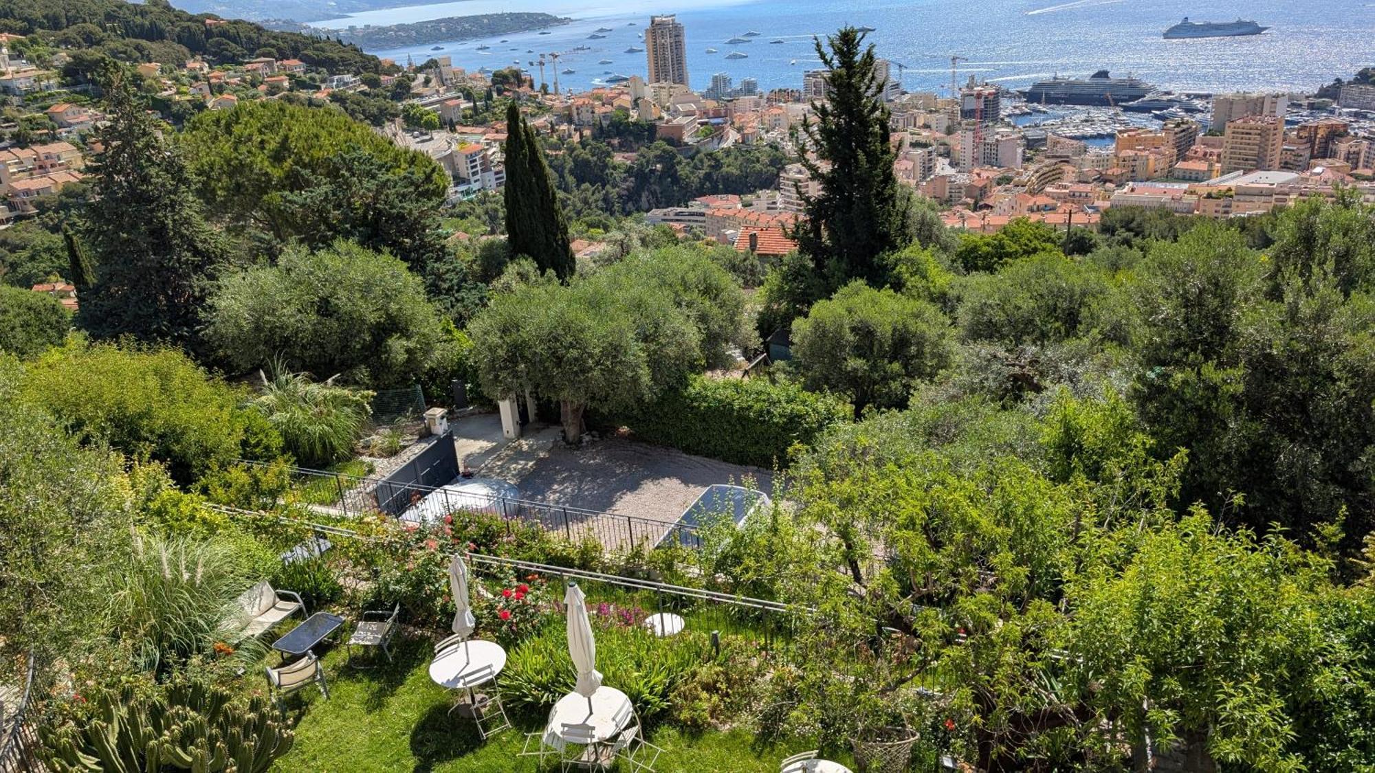 Le Mas D'Angeline, Vue Mer, Jardin Commun, Parking, Voiture Requise, 10 Min En Voiture De Monaco, Route Etroite, Pente Raide, Croisement Limite, Sea View, Shared Garden, Parking, Car Required, 10 Min Drive From Monaco, Narrow Steep Road, Limited Pass Beausoleil Exterior photo