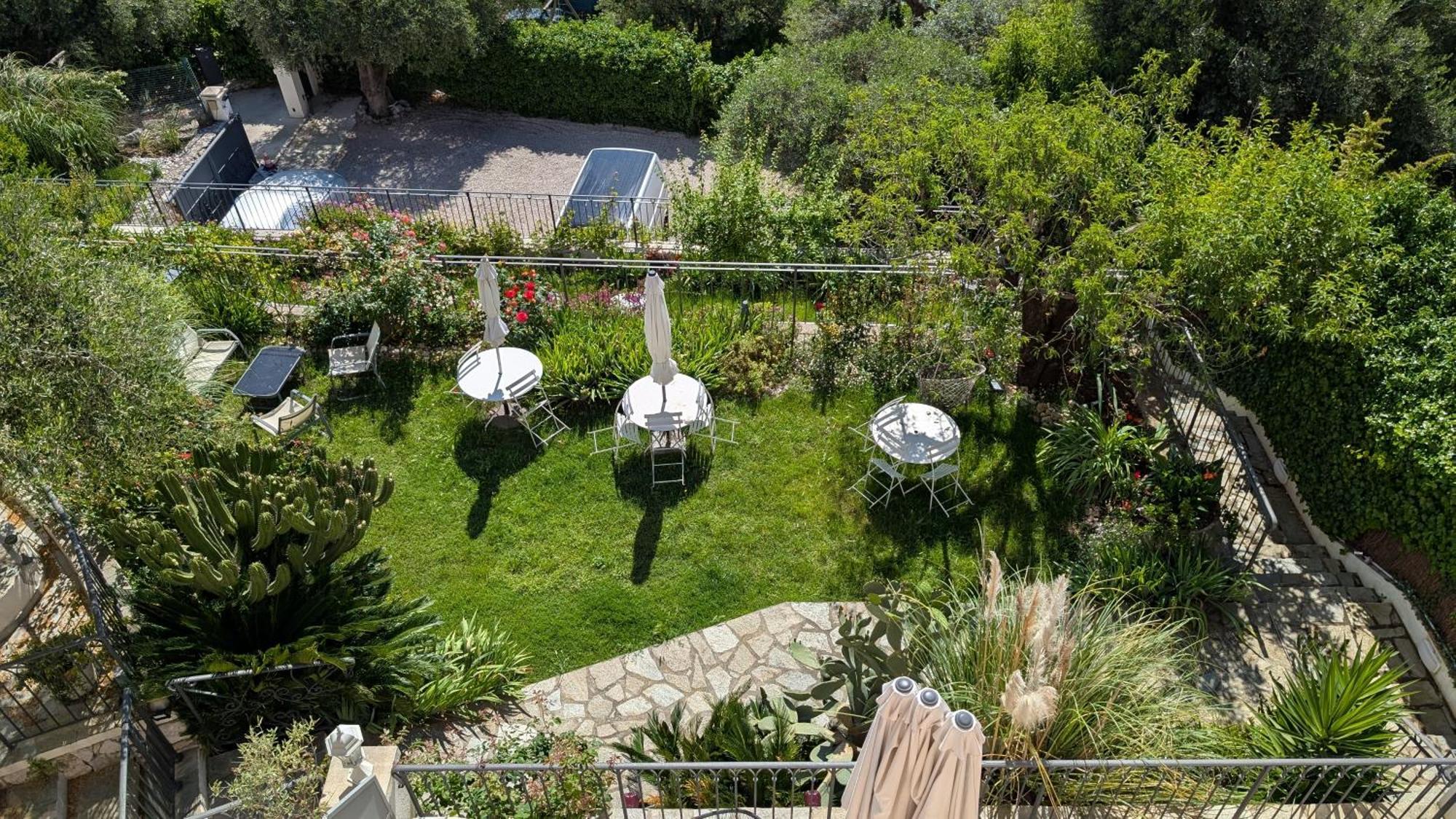 Le Mas D'Angeline, Vue Mer, Jardin Commun, Parking, Voiture Requise, 10 Min En Voiture De Monaco, Route Etroite, Pente Raide, Croisement Limite, Sea View, Shared Garden, Parking, Car Required, 10 Min Drive From Monaco, Narrow Steep Road, Limited Pass Beausoleil Exterior photo